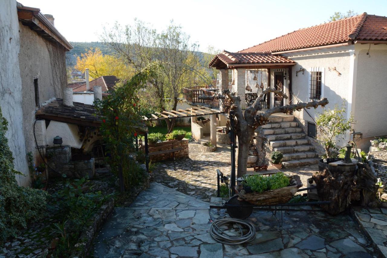 Giorgos' & Noula'S Cottage In Desfina Village- Near Delphi ภายนอก รูปภาพ