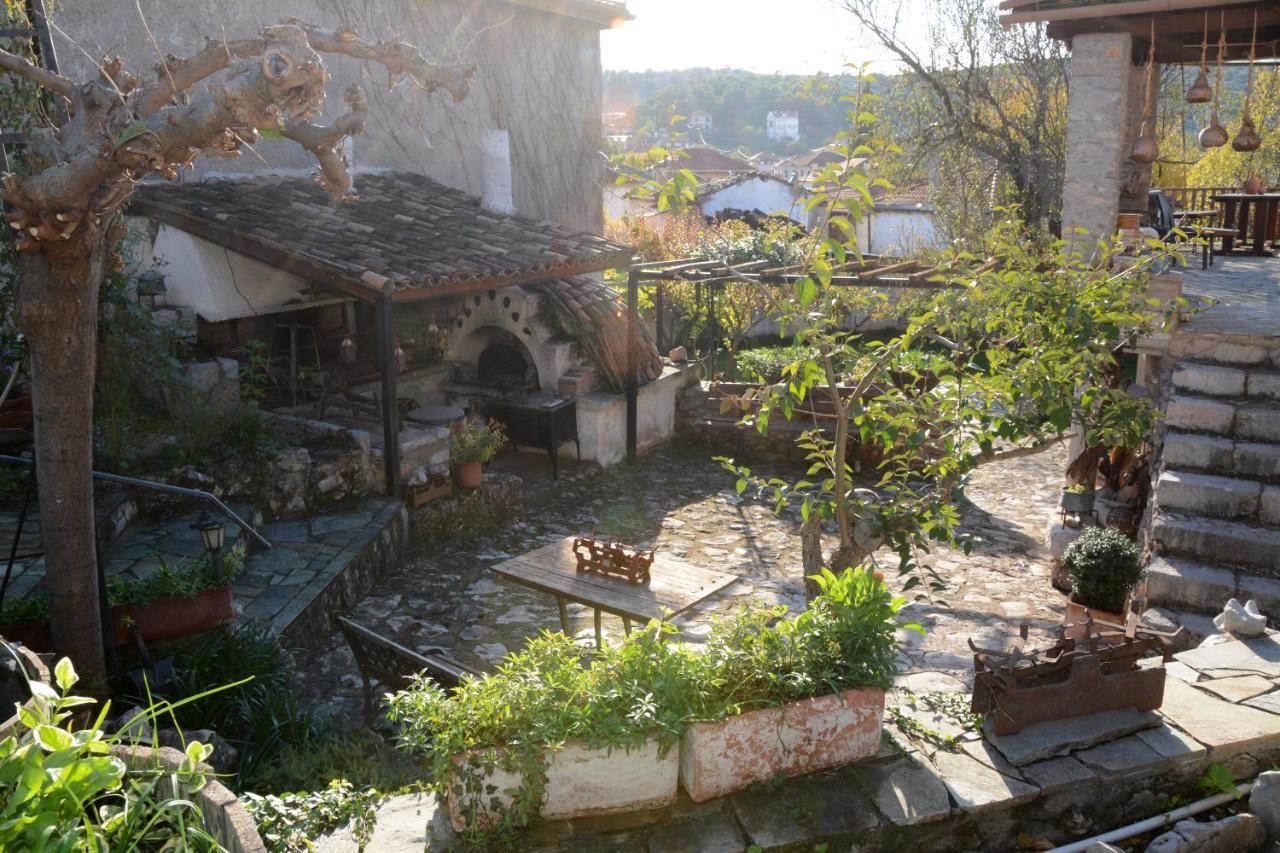 Giorgos' & Noula'S Cottage In Desfina Village- Near Delphi ภายนอก รูปภาพ