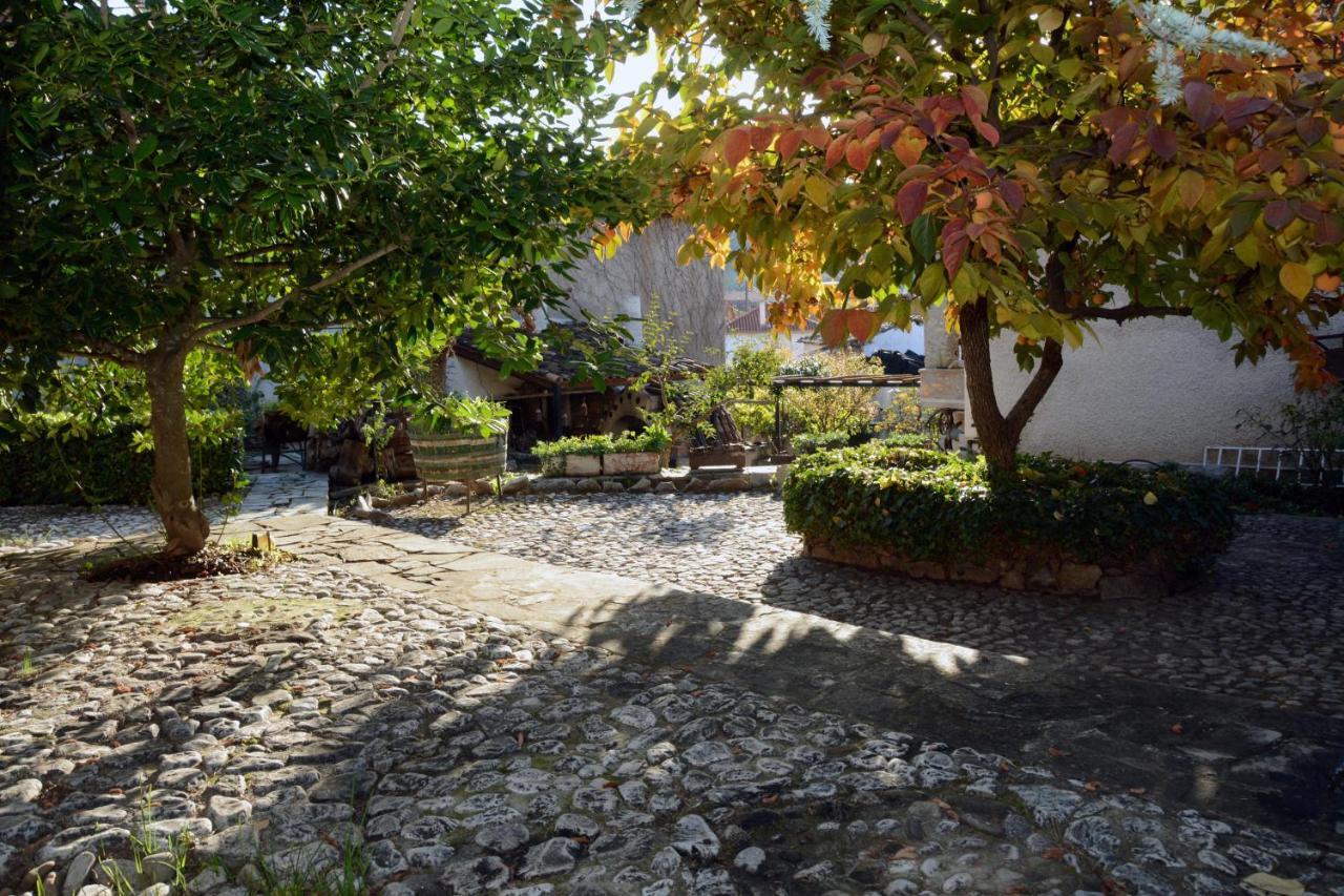 Giorgos' & Noula'S Cottage In Desfina Village- Near Delphi ภายนอก รูปภาพ